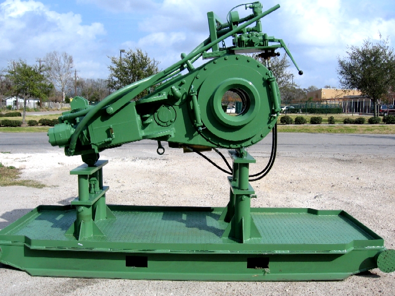 Foster Tong skid mounted bucking unit 